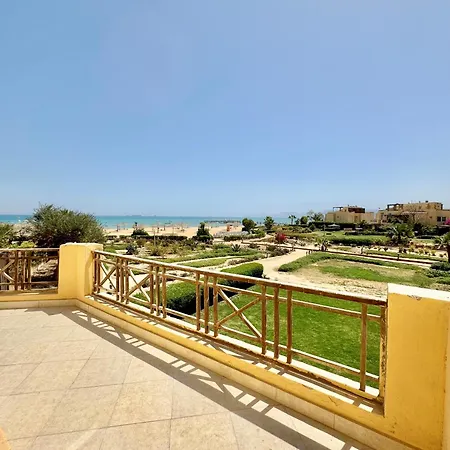 Luxury Living By The Sea Elin Bay Sokhna 5-Bedroom Villa